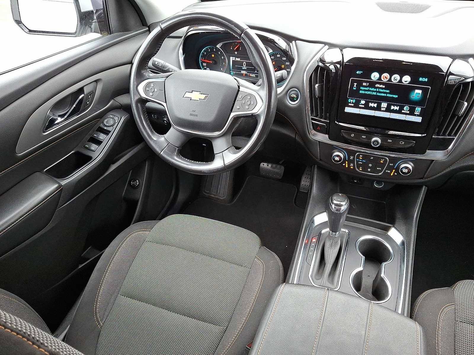Used 2018 Chevrolet Traverse LT image 10