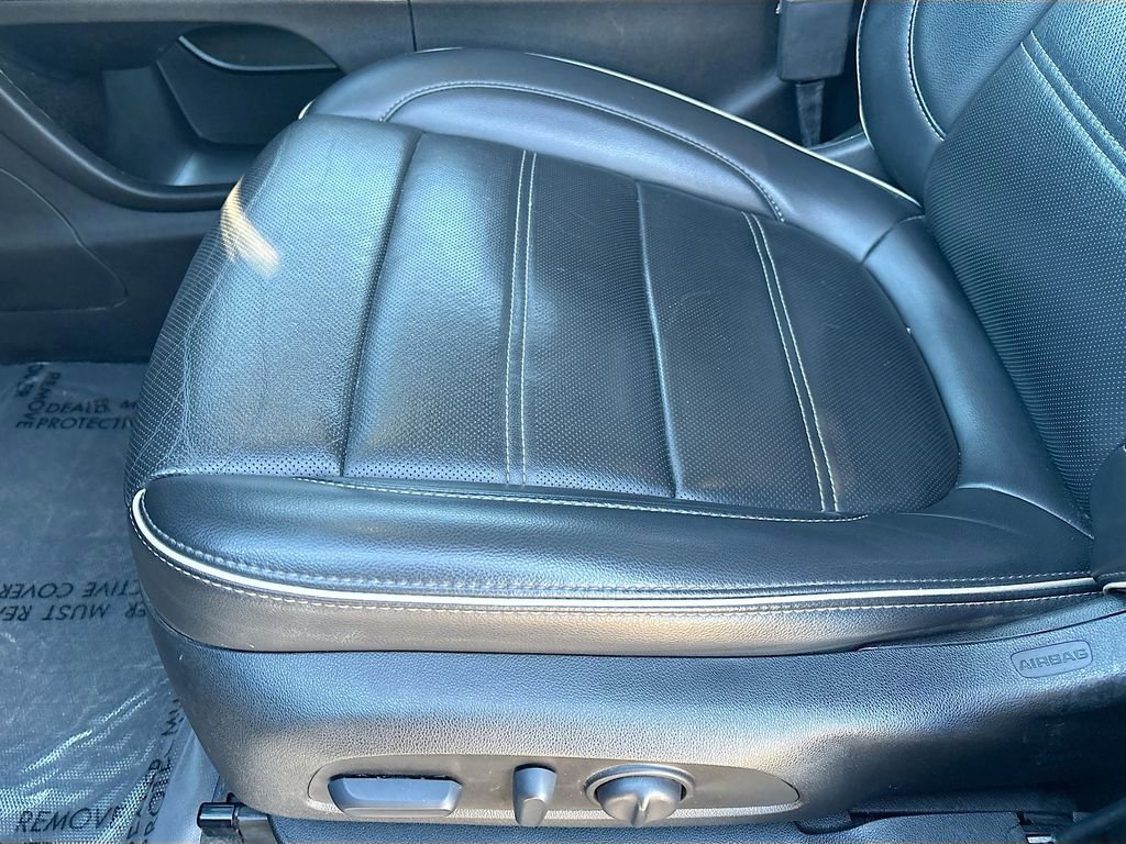 Used 2023 GMC Acadia Denali w/ Black Diamond Edition image 20