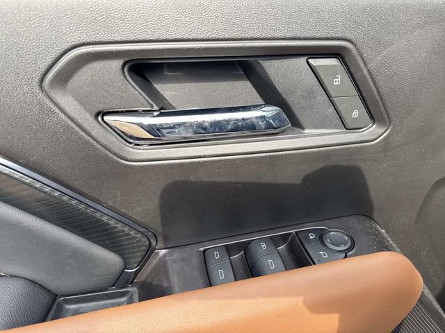 Used 2025 GMC Canyon AT4 image 25