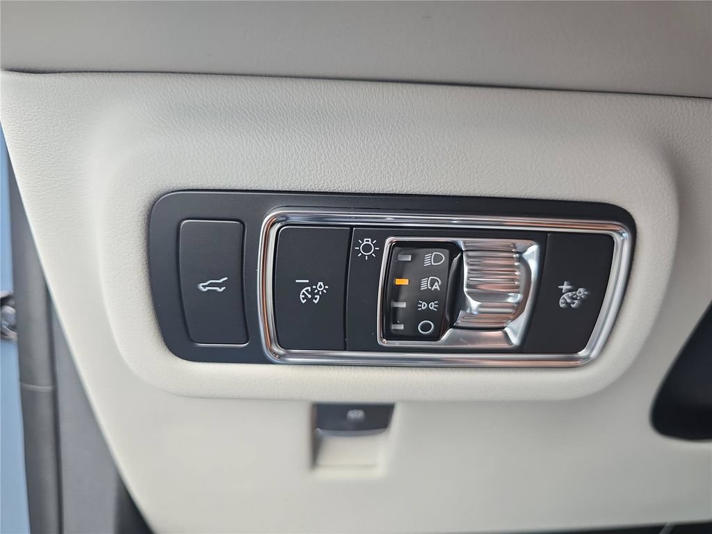 New 2026 Lincoln Nautilus Reserve AWD/4WD image 22
