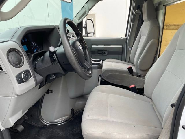 Certified 2022 Ford E-350 and Econoline 350 Super Duty w/ Power Windows & Locks Group image 11