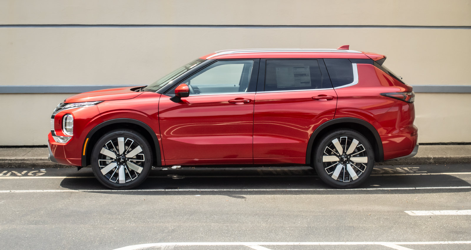 New 2026 Mitsubishi Outlander SEL AWD/4WD image 4