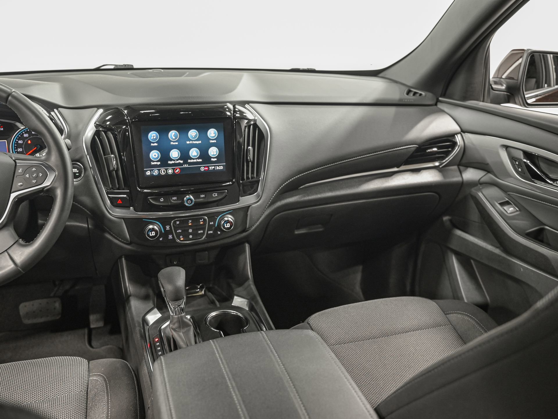 Used 2023 Chevrolet Traverse LT AWD/4WD image 30