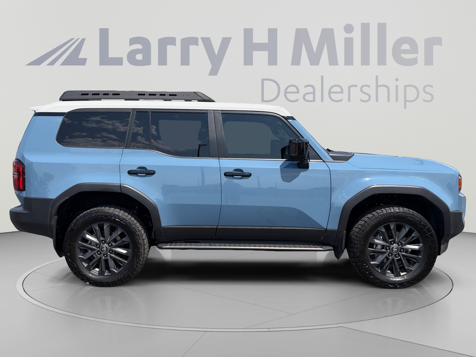Used 2025 Toyota Land Cruiser w/ Premium Package AWD/4WD image 6