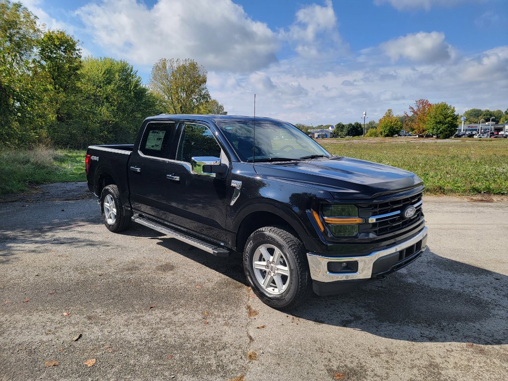 New 2025 Ford F150 XLT image 3