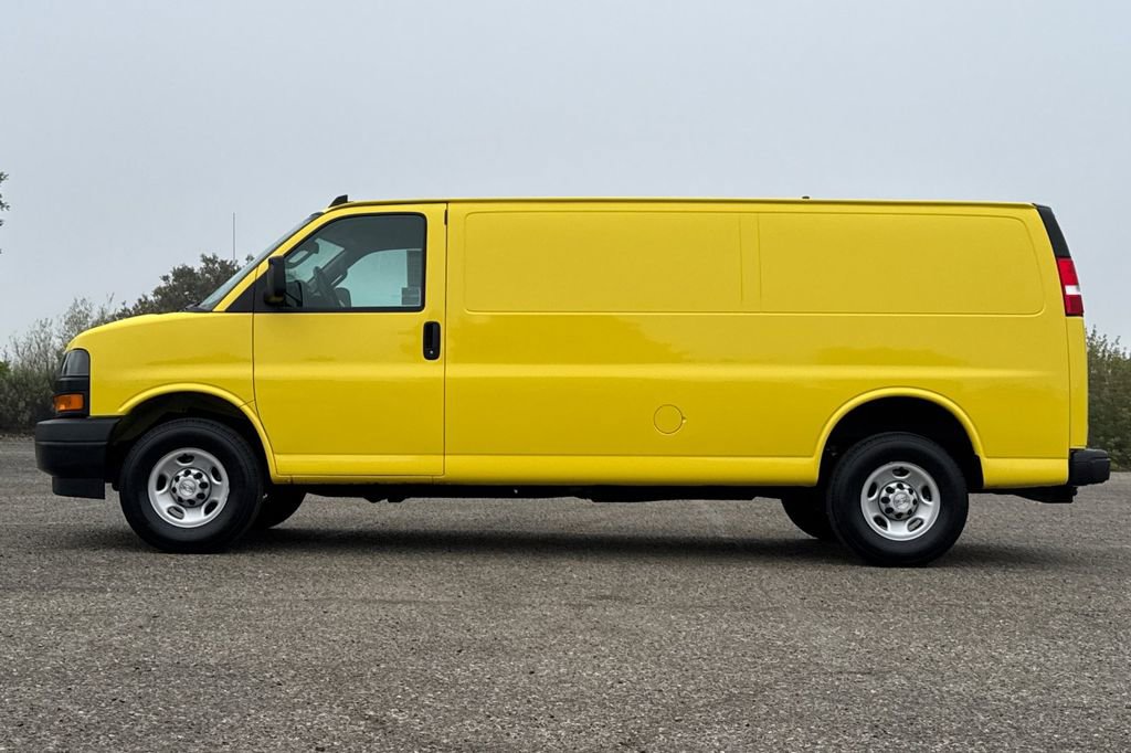 Certified 2023 Chevrolet Express 3500 Extended w/ Driver Convenience Package image 7
