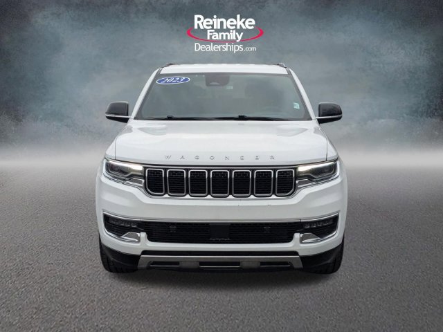 Used 2023 Jeep Wagoneer L Series III w/ Preferred Equipment Group AWD/4WD image 2