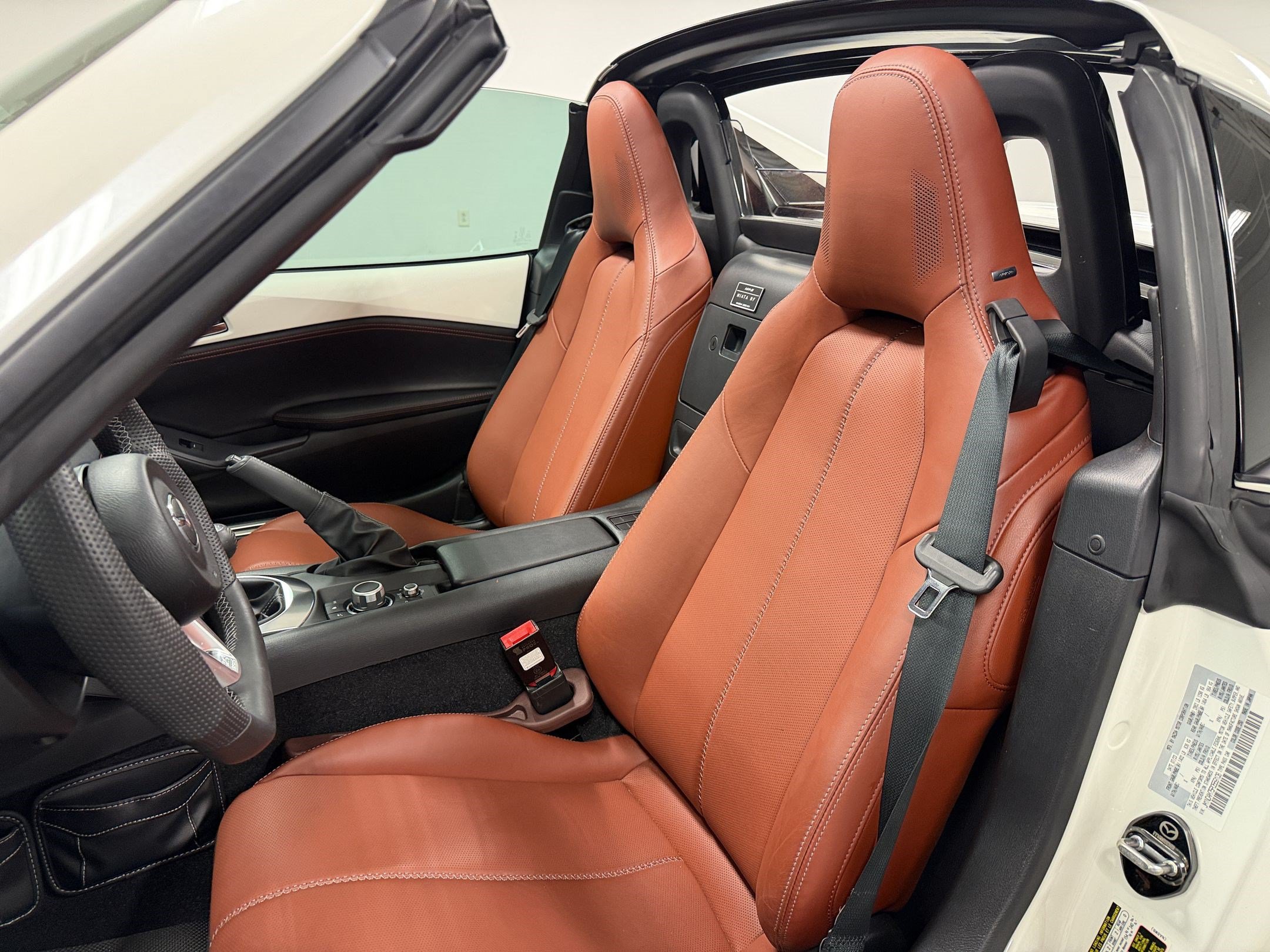 Used 2023 MAZDA MX-5 Miata Grand Touring RWD image 5