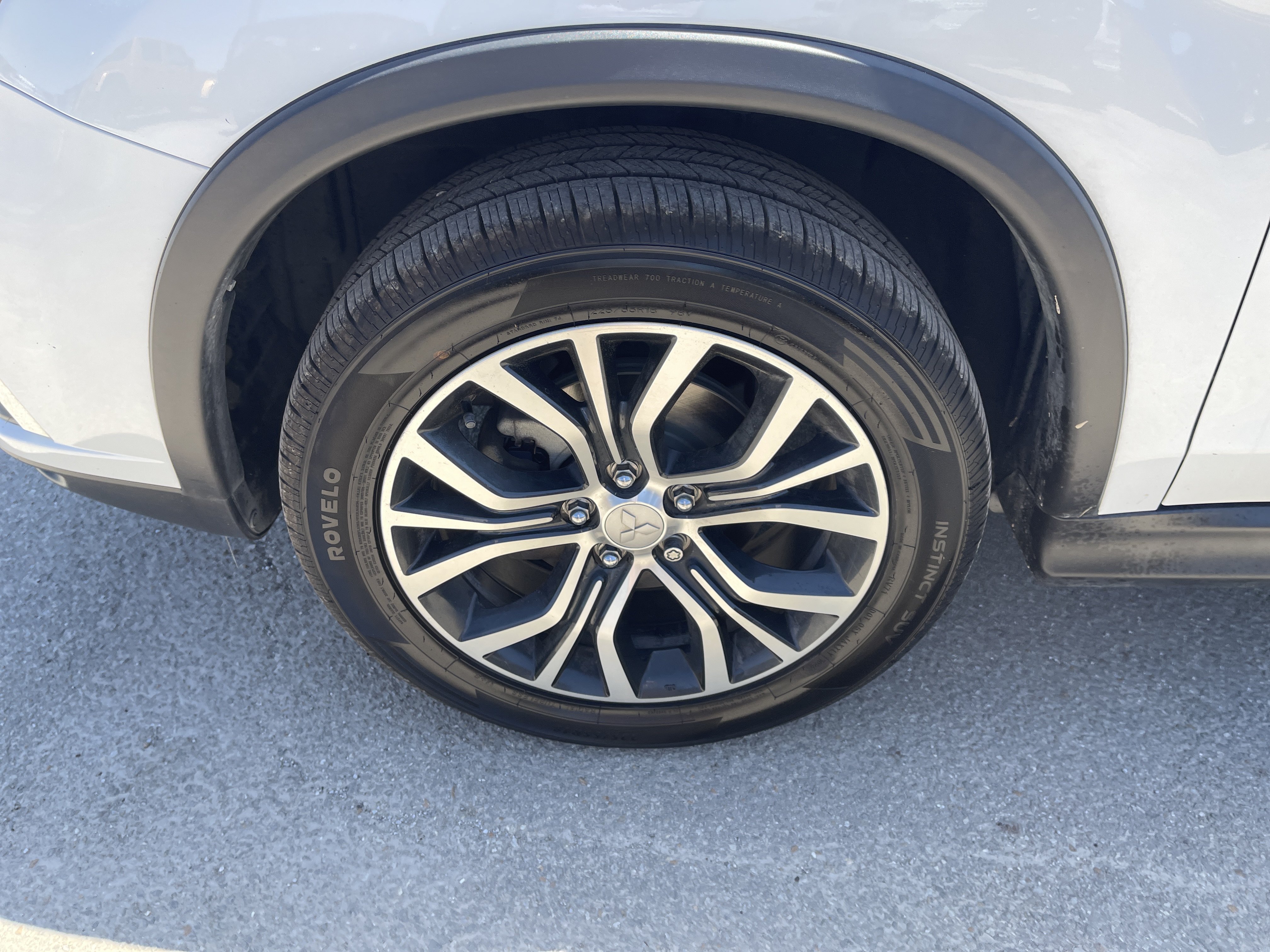 Used 2019 Mitsubishi Outlander Sport ES FWD image 11