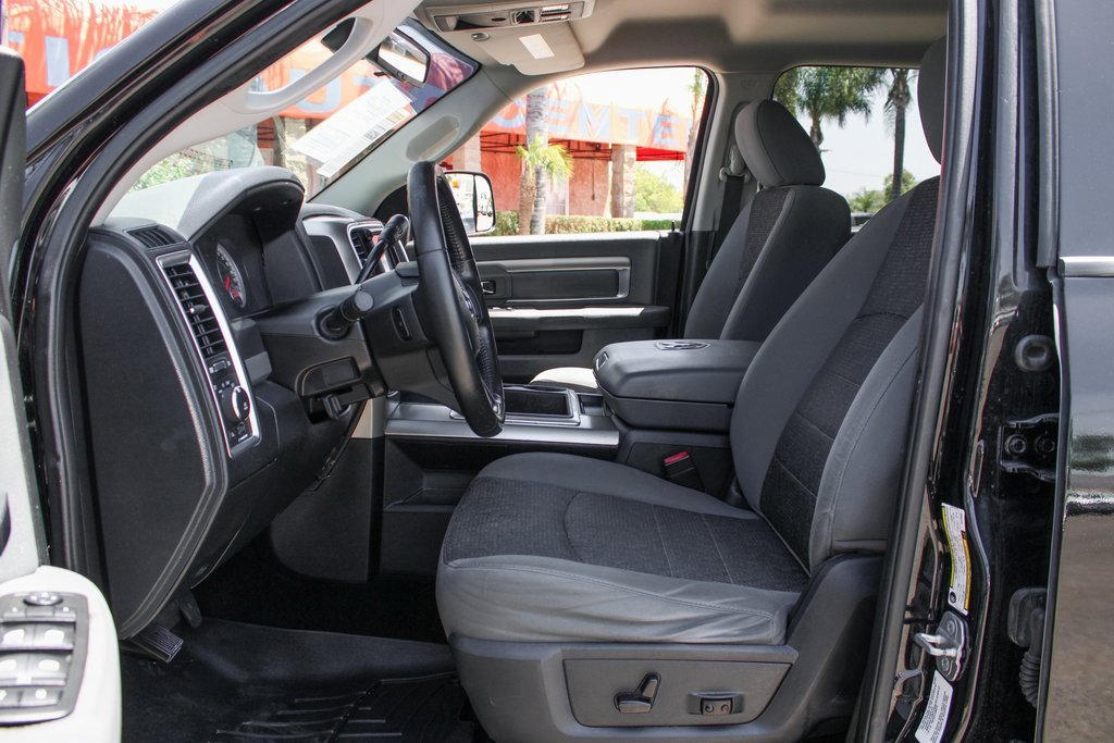 Used 2014 RAM 3500 Big Horn w/ Black Appearance Group image 15