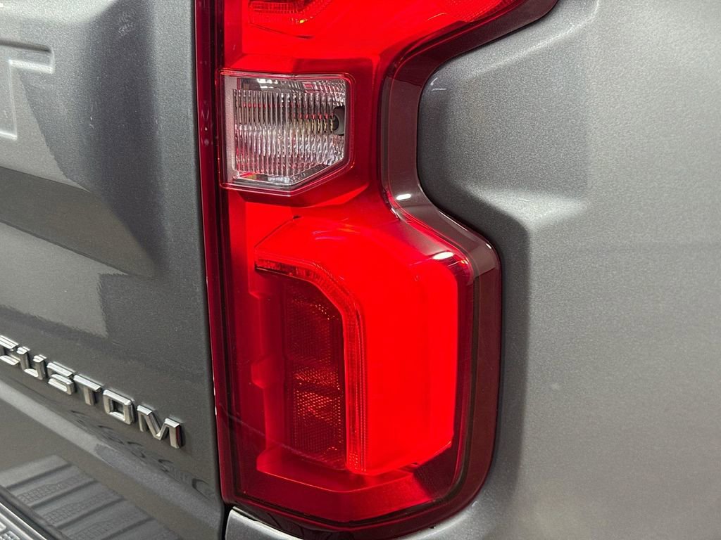 Used 2020 Chevrolet Silverado 1500 Custom w/ Custom Value Package RWD image 30