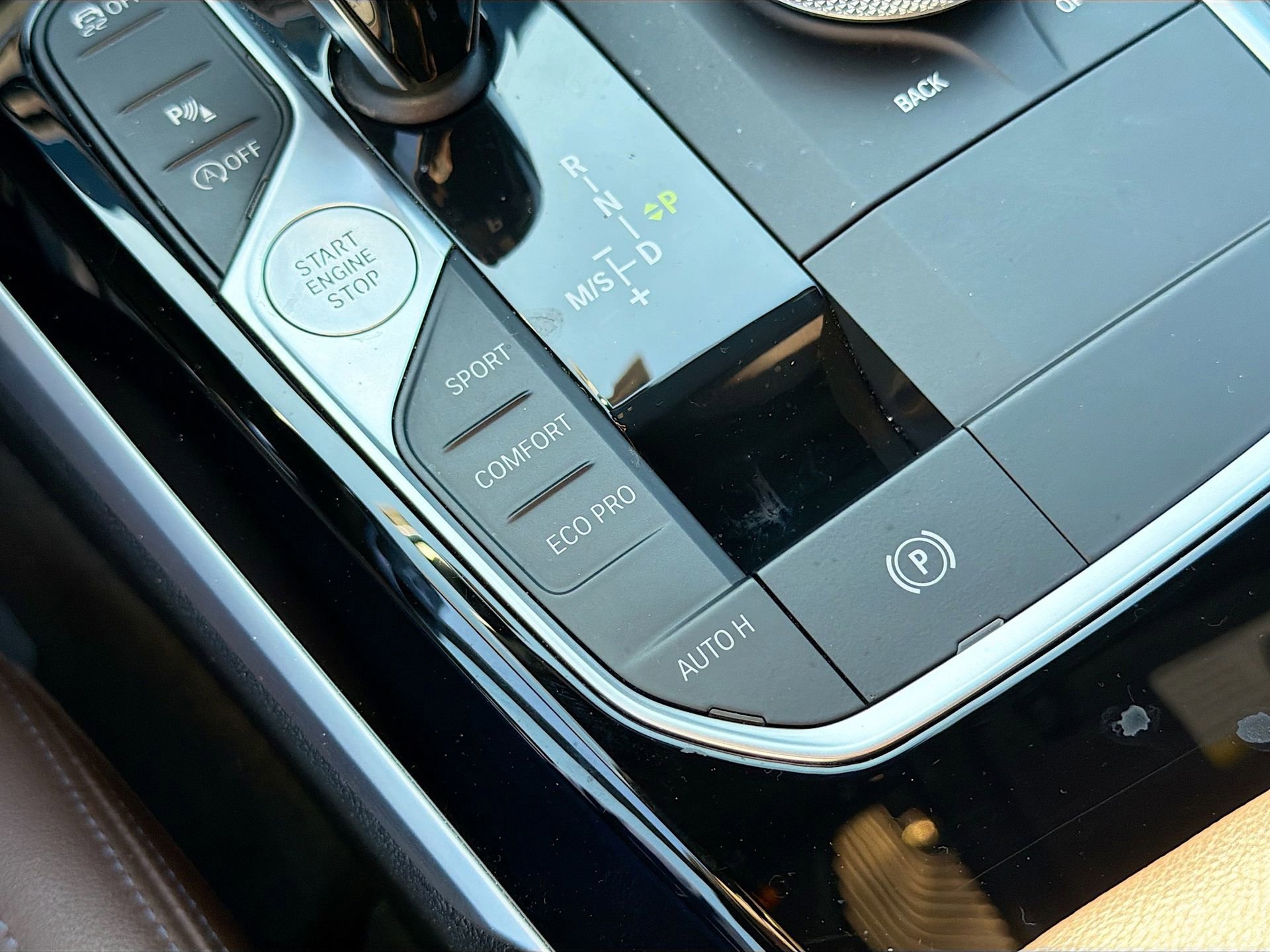 Used 2019 BMW 330i Sedan w/ Premium Package image 32