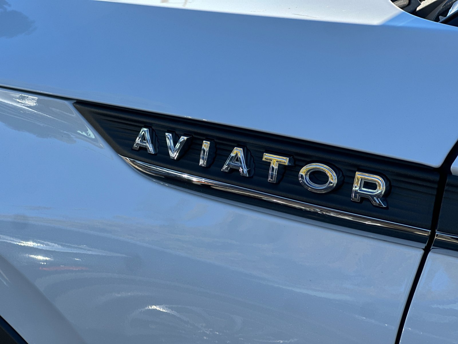 Used 2023 Lincoln Aviator Reserve w/ Equipment Group 201A AWD/4WD image 42