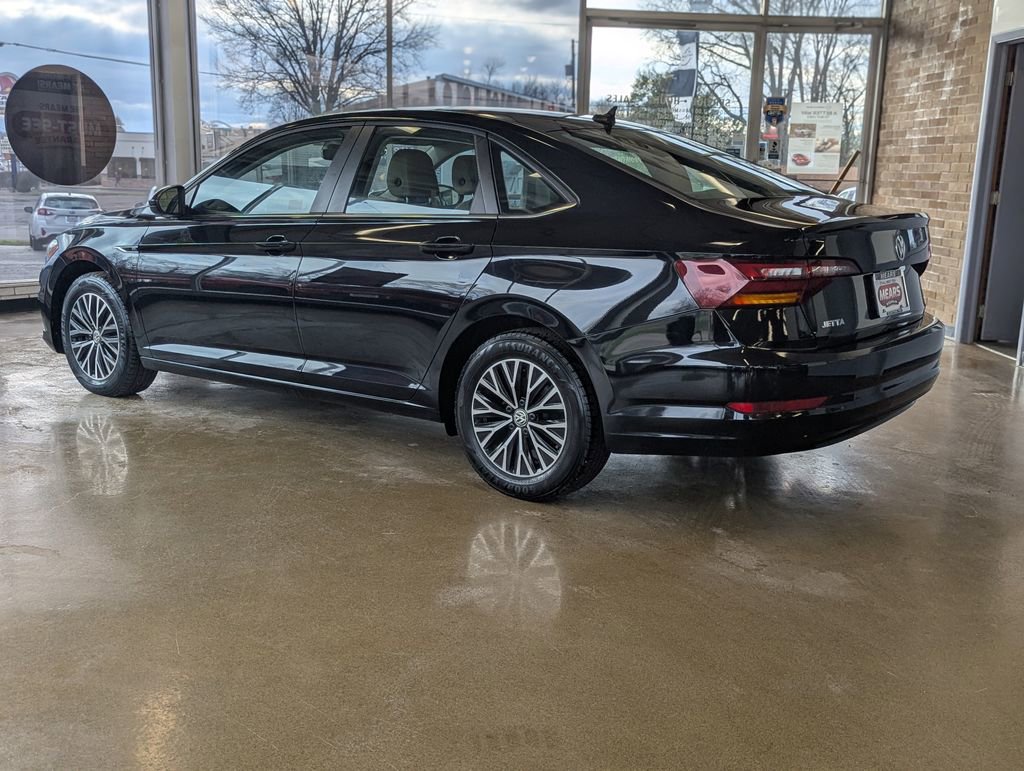 Used 2019 Volkswagen Jetta SEL image 4