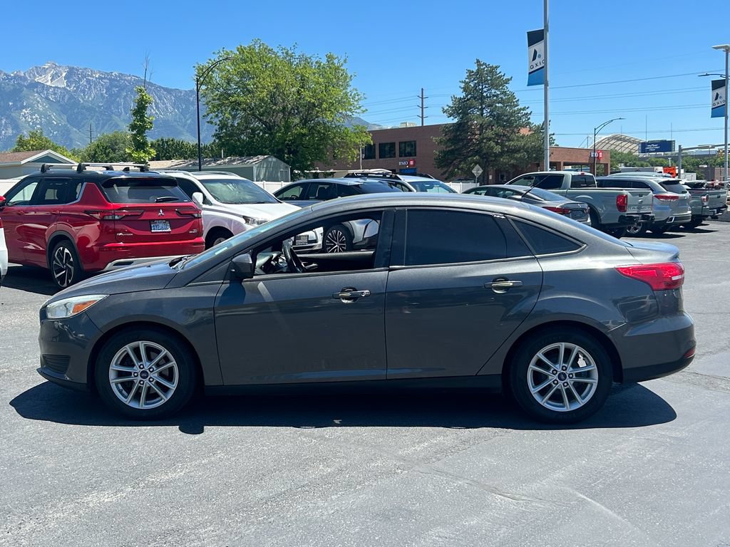 Used 2018 Ford Focus SE FWD image 8