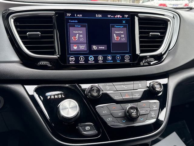 Used 2019 Chrysler Pacifica Touring-L w/ S Appearance Package image 29