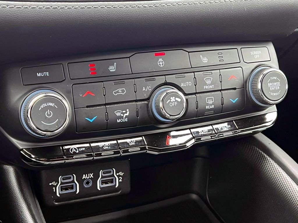 Used 2022 Dodge Durango GT image 29