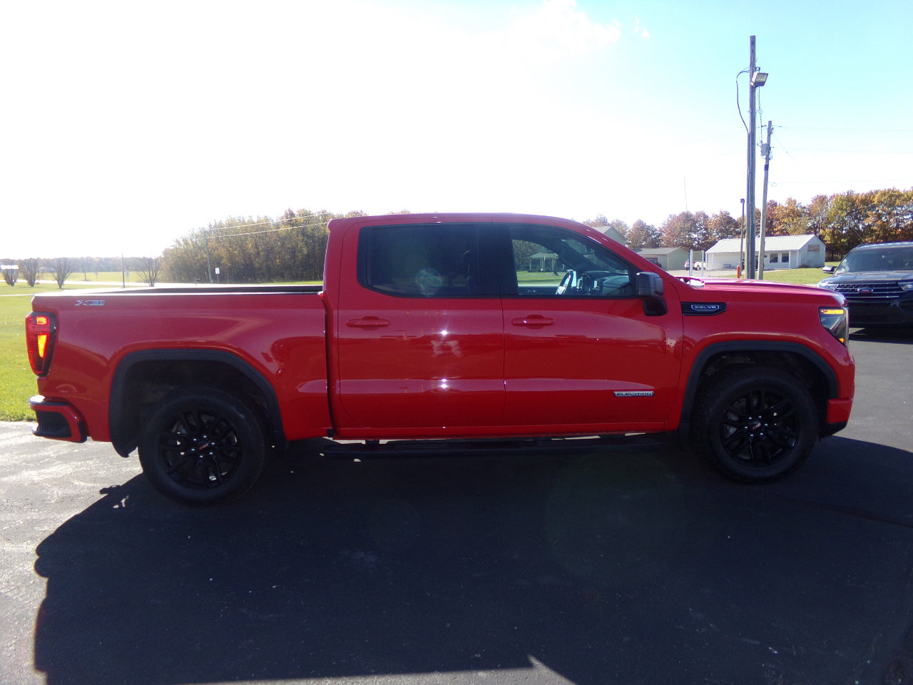 Used 2023 GMC Sierra 1500 Elevation w/ Preferred Package image 6
