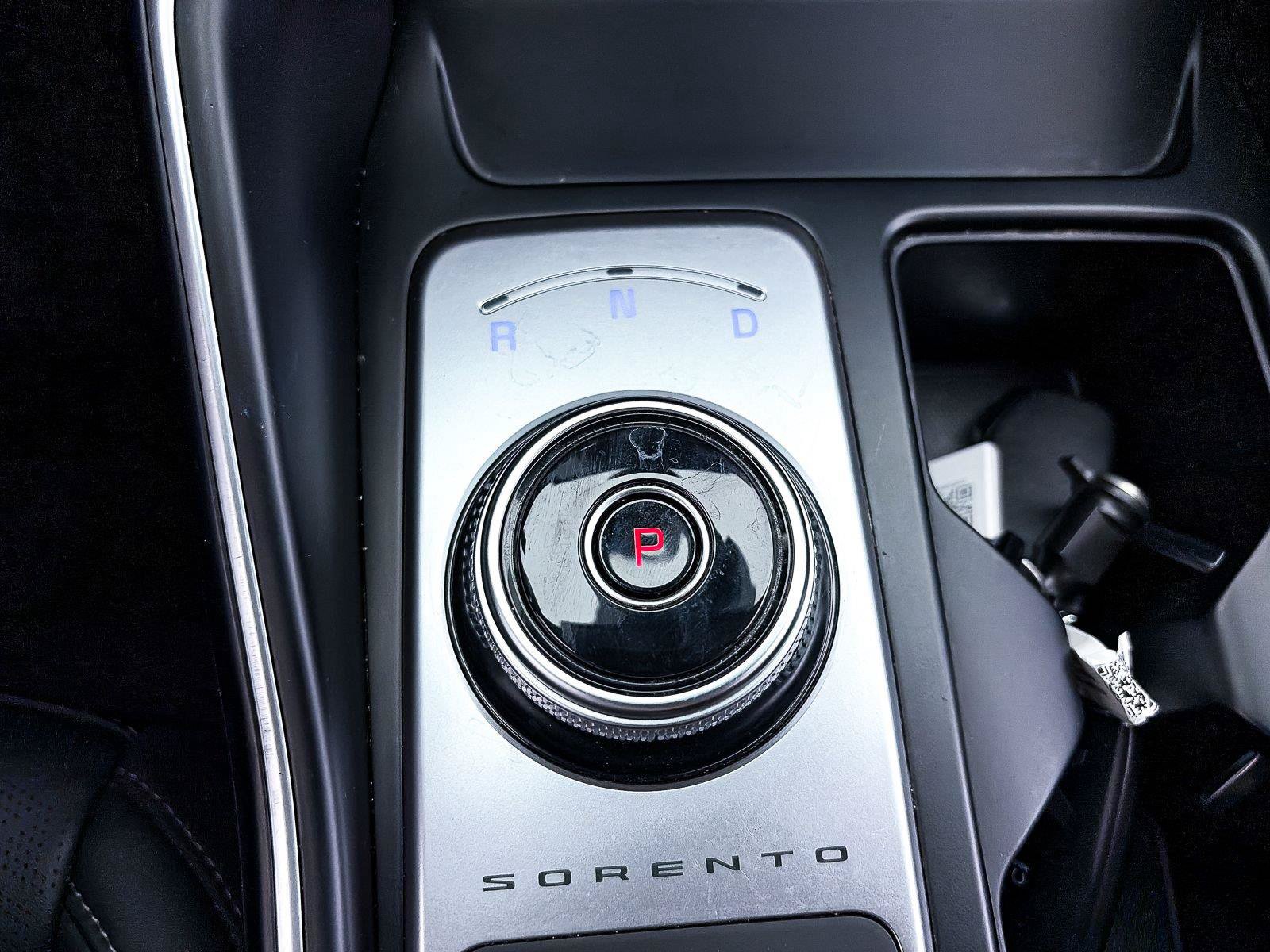 Used 2022 Kia Sorento S FWD image 27
