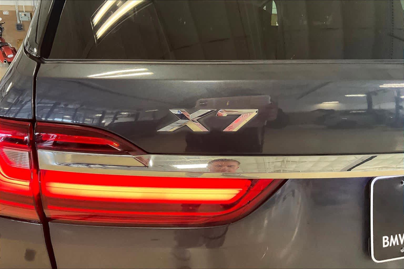 Used 2020 BMW X7 xDrive40i w/ Premium Package AWD/4WD image 31