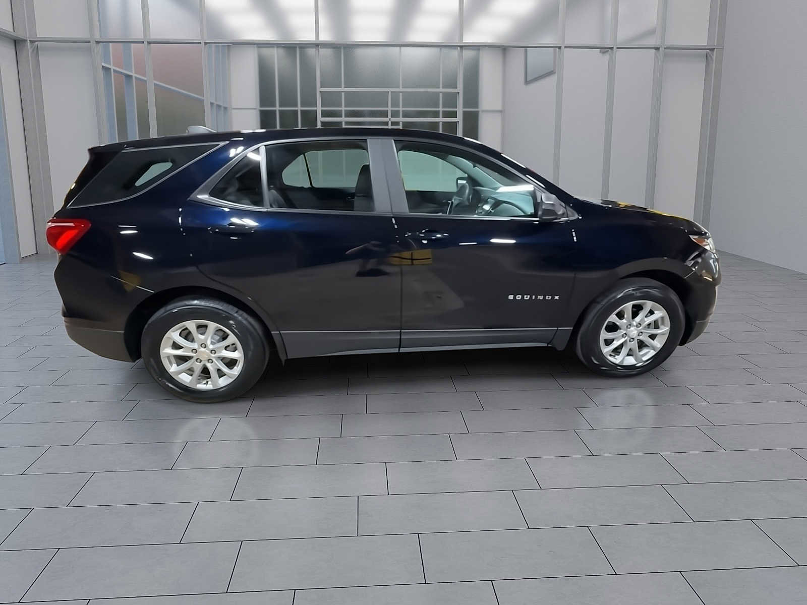 Used 2021 Chevrolet Equinox LS AWD/4WD image 9