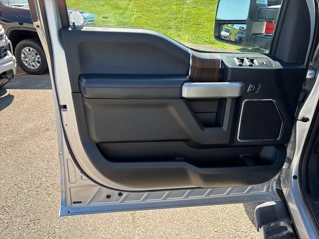 Used 2017 Ford F150 Lariat w/ Equipment Group 502A Luxury AWD/4WD image 7