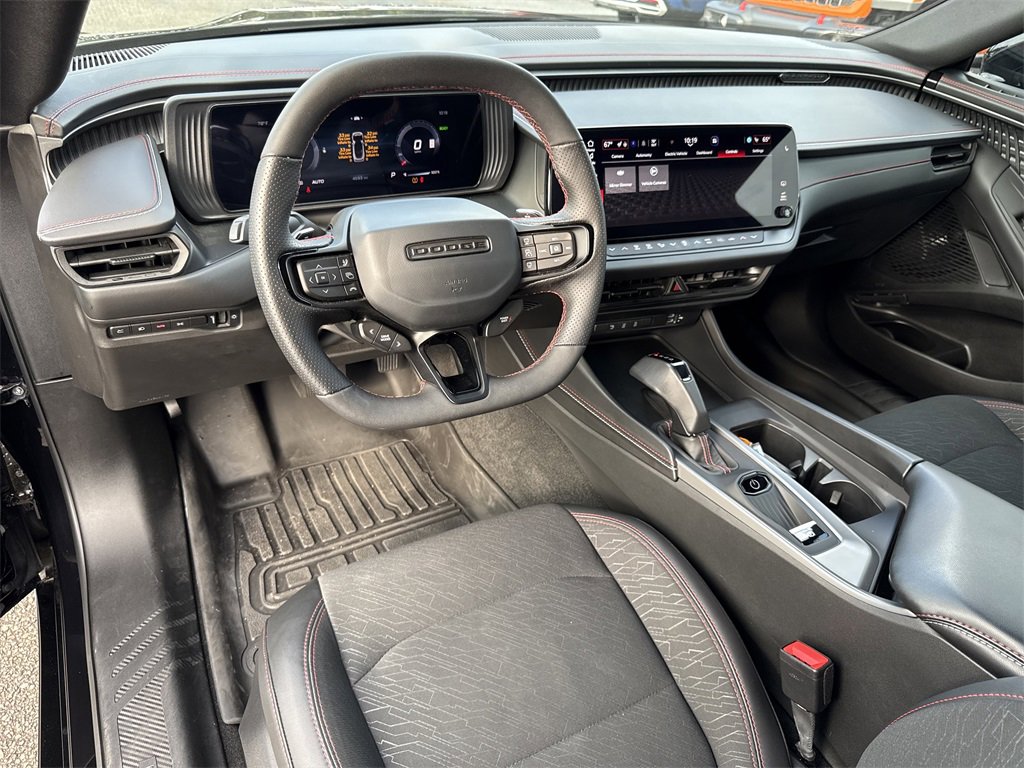 Used 2025 Dodge Charger R/T w/ Quick Order Package 25M R/T image 11