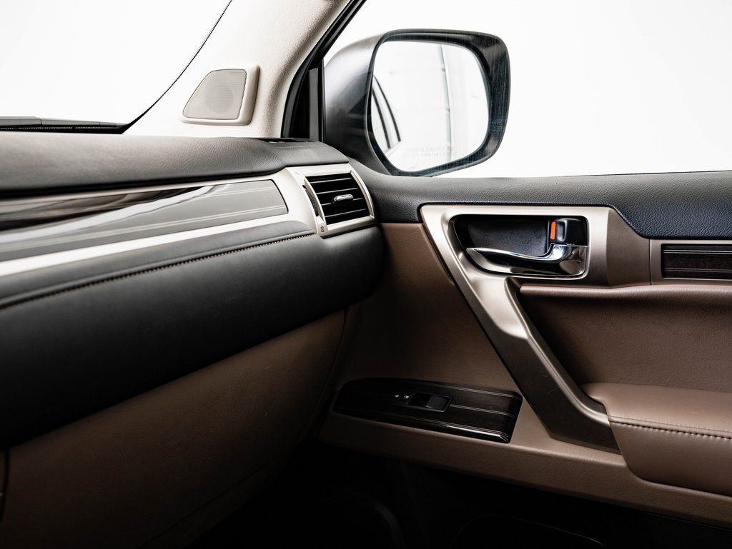 Used 2020 Lexus GX 460 Premium image 36