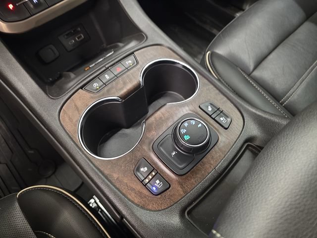 Used 2022 GMC Acadia Denali w/ Denali Ultimate Package AWD/4WD image 29