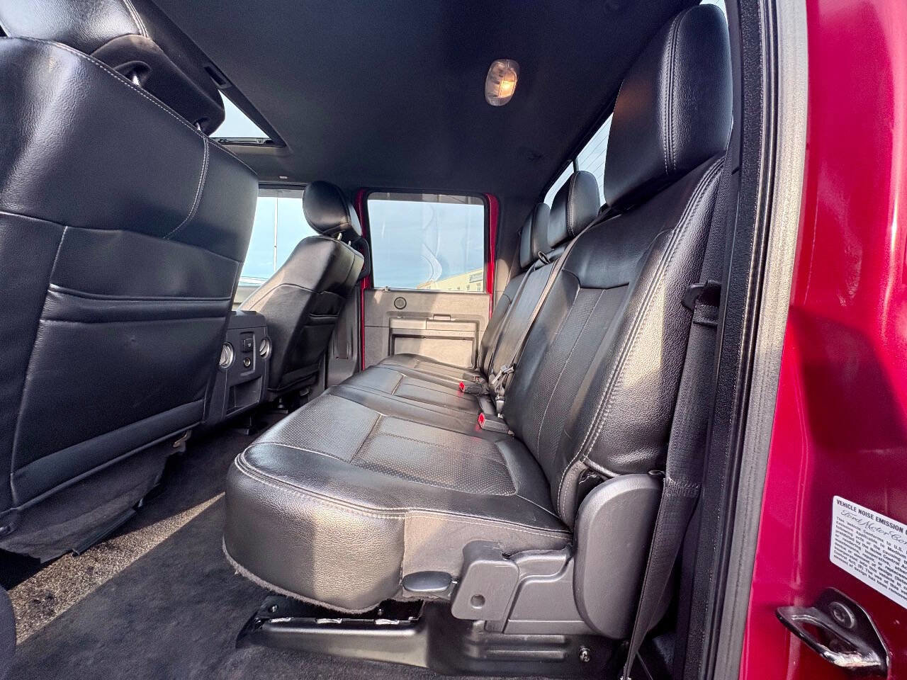 Used 2015 Ford F350 Lariat image 15