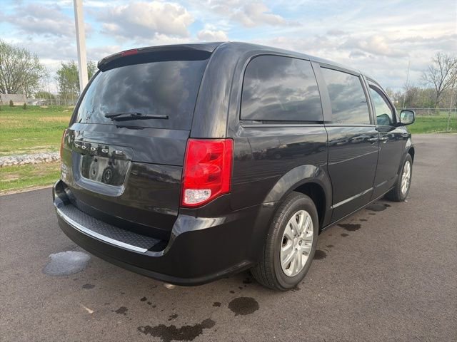 Used 2018 Dodge Grand Caravan SE image 7