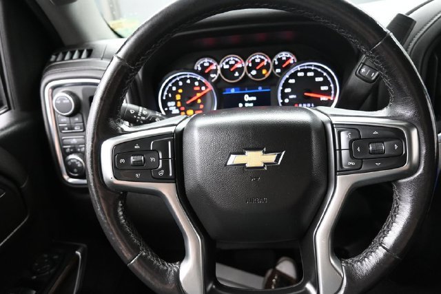 Used 2021 Chevrolet Silverado 1500 LT AWD/4WD image 8