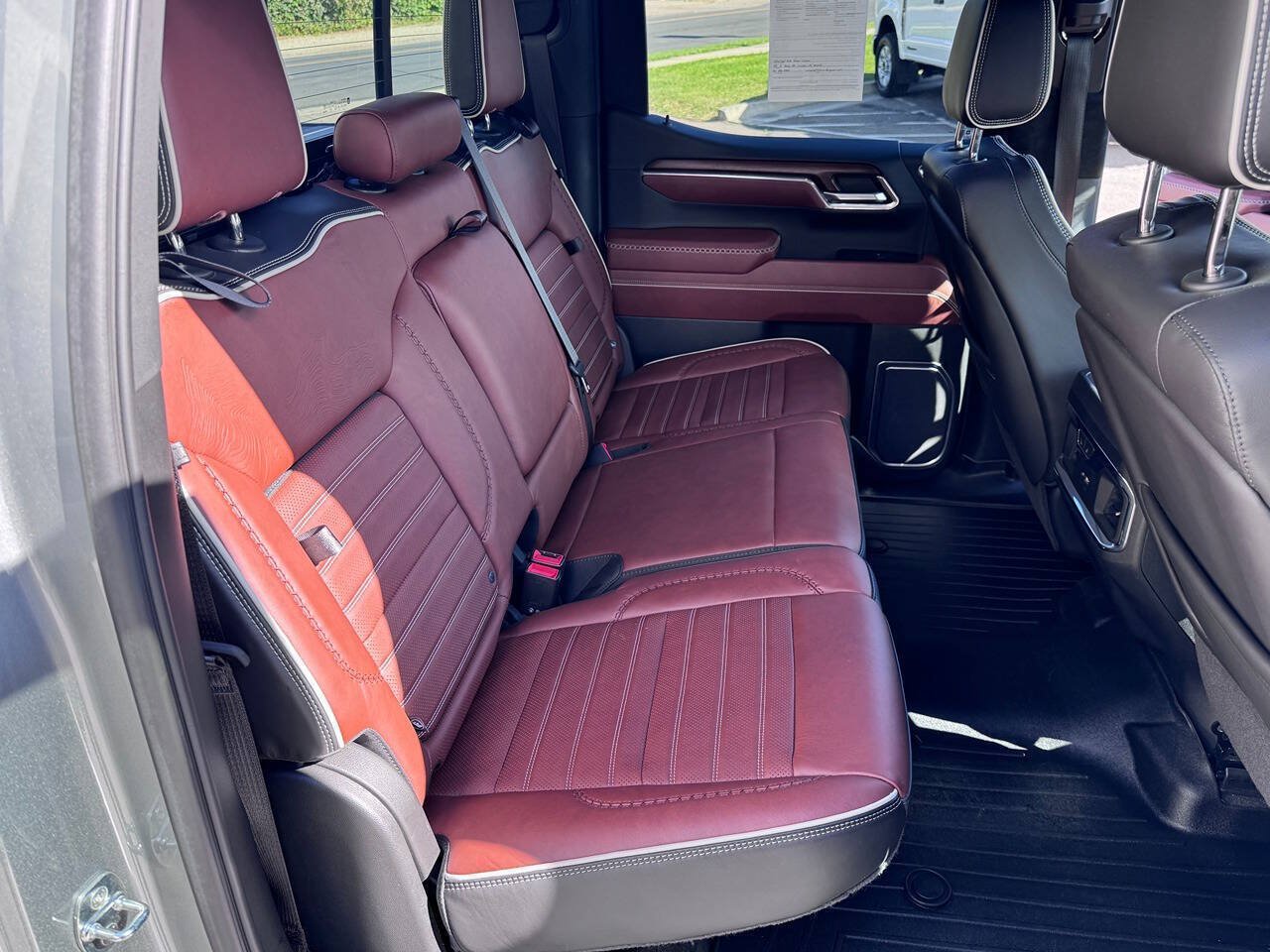 Used 2023 GMC Sierra 1500 Denali Ultimate AWD/4WD image 24