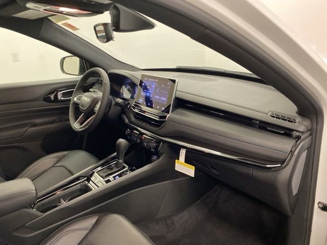 Used 2026 Jeep Compass Latitude image 22