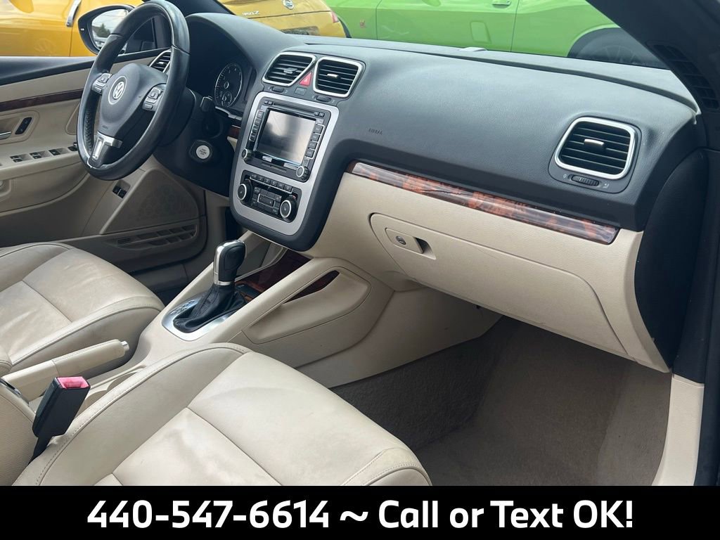 Used 2012 Volkswagen Eos Executive image 24