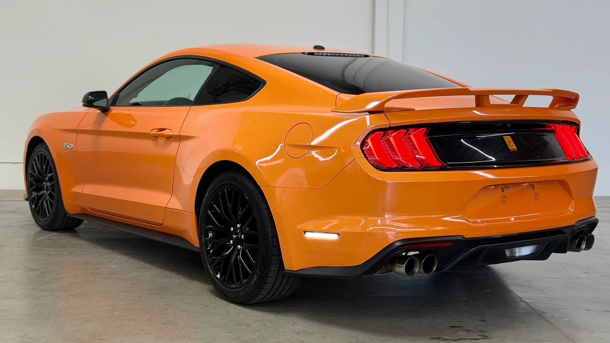 Used 2020 Ford Mustang GT Premium w/ GT Performance Package RWD image 7