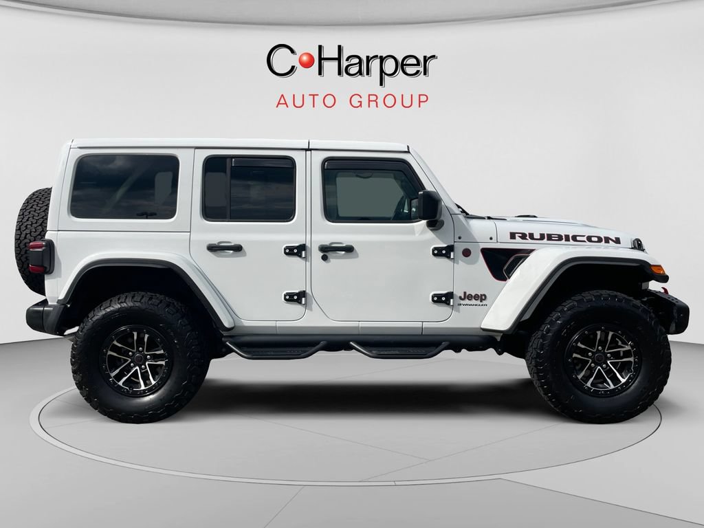 Used 2024 Jeep Wrangler Unlimited Rubicon AWD/4WD image 2