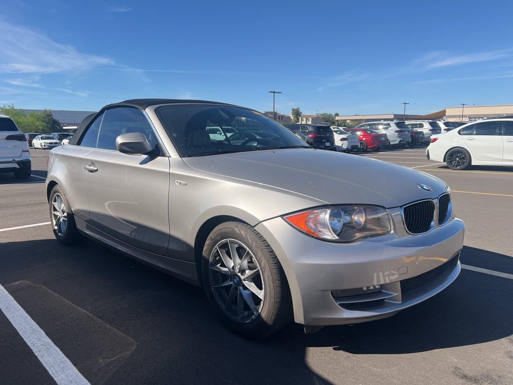 Used 2011 BMW 128i 128i image 2