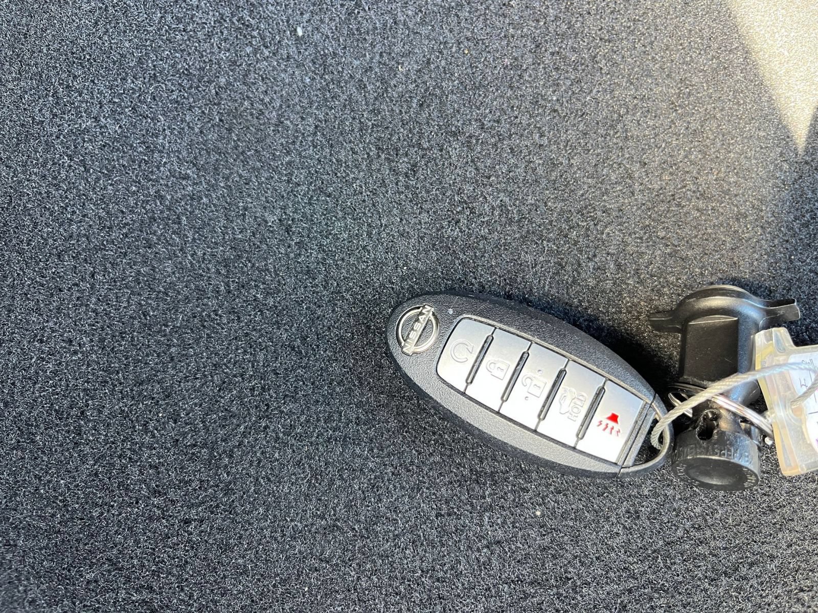 Used 2025 Nissan Altima 2.5 SV FWD image 21