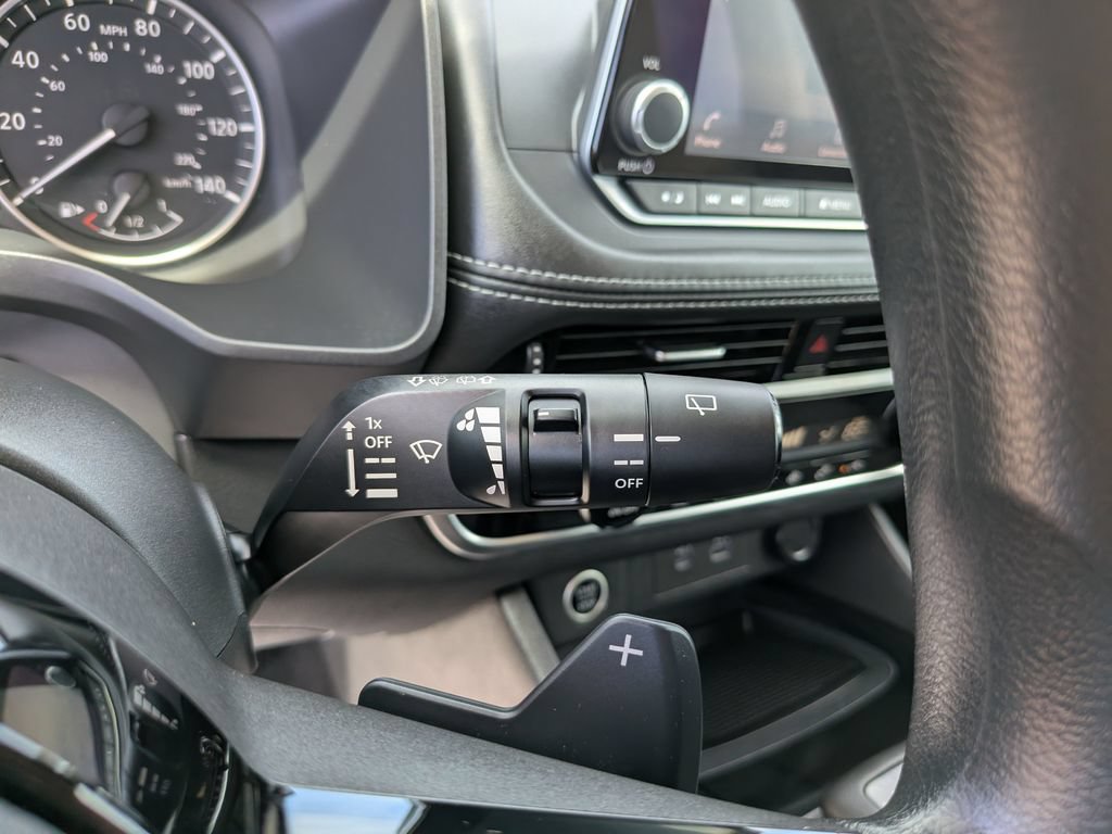 Used 2021 Nissan Rogue SV FWD image 32