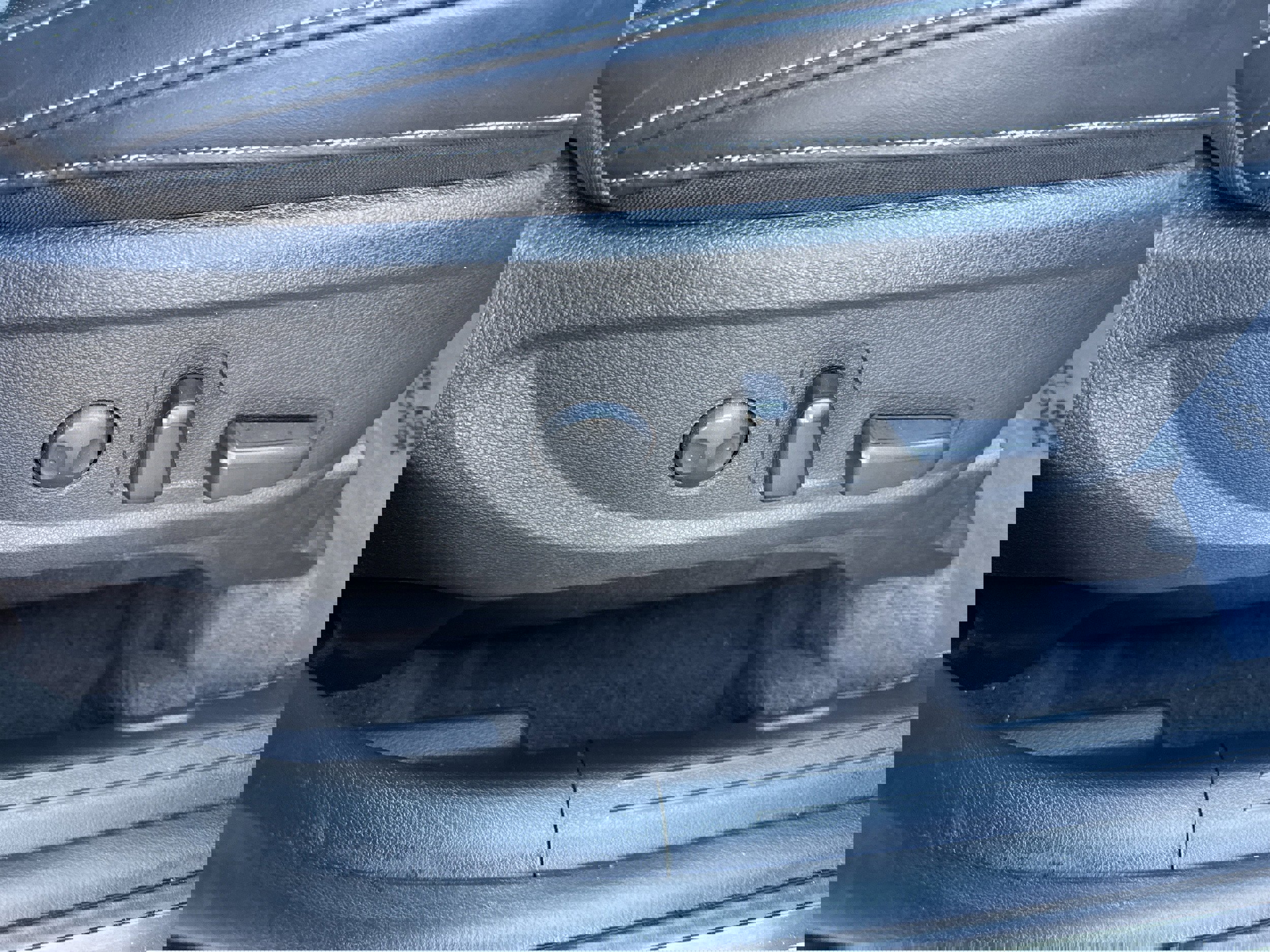 Used 2024 Kia Telluride SX Prestige w/ Towing Package AWD/4WD image 21