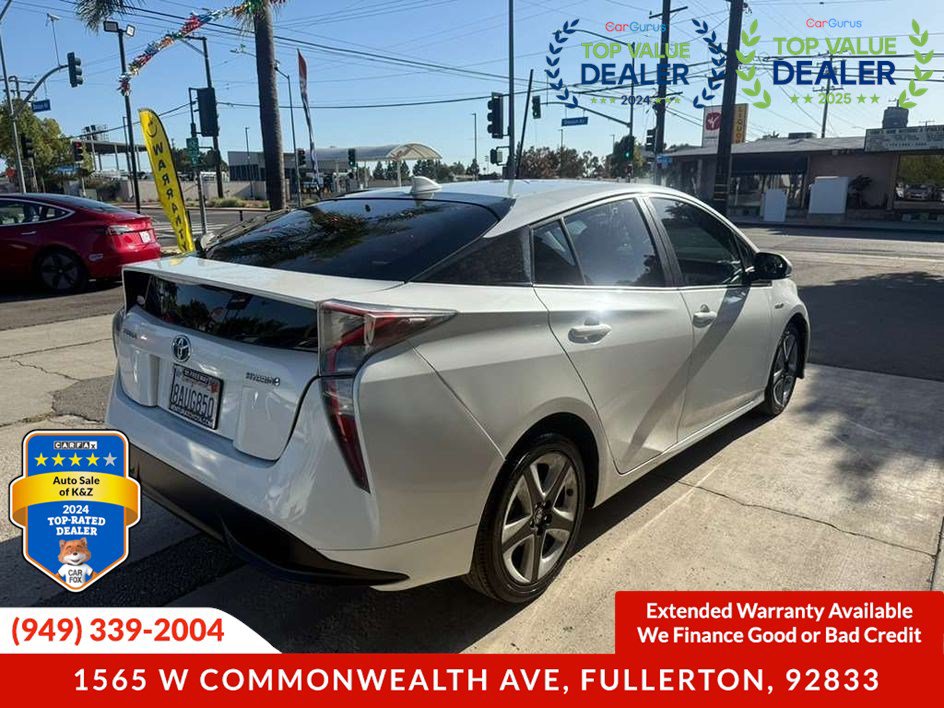 Used 2017 Toyota Prius Four Touring FWD image 9