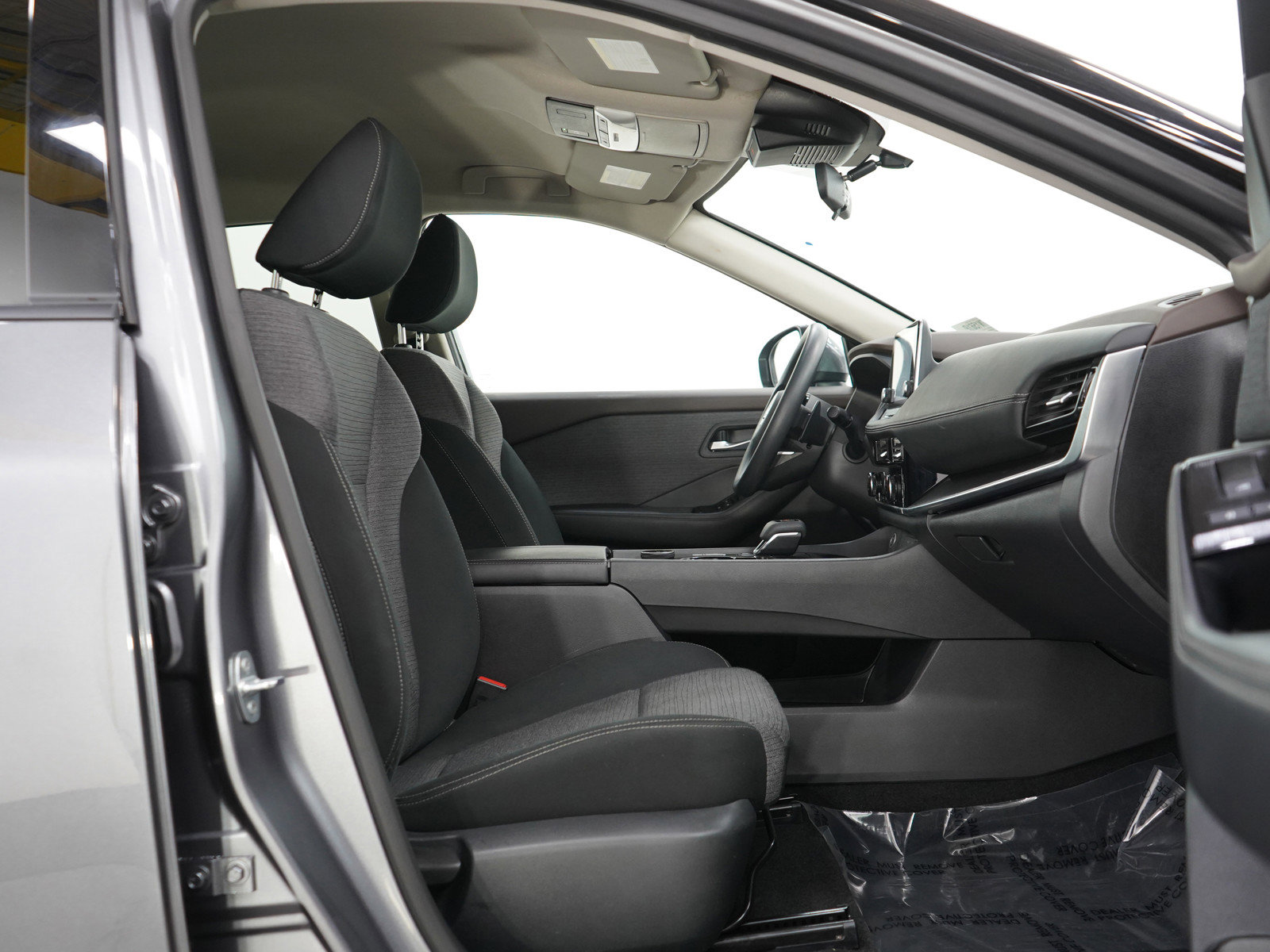 Used 2021 Nissan Rogue SV image 10