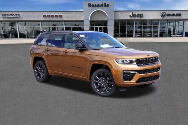 New 2026 Jeep Grand Cherokee Limited AWD/4WD image 1