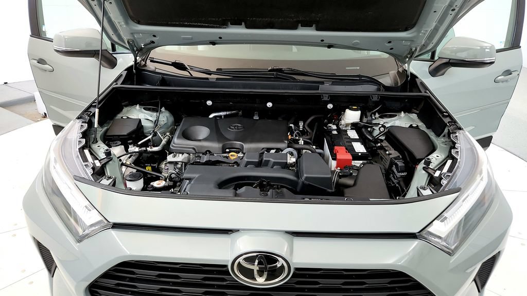 Used 2022 Toyota RAV4 XLE w/ Convenience Package AWD/4WD image 15