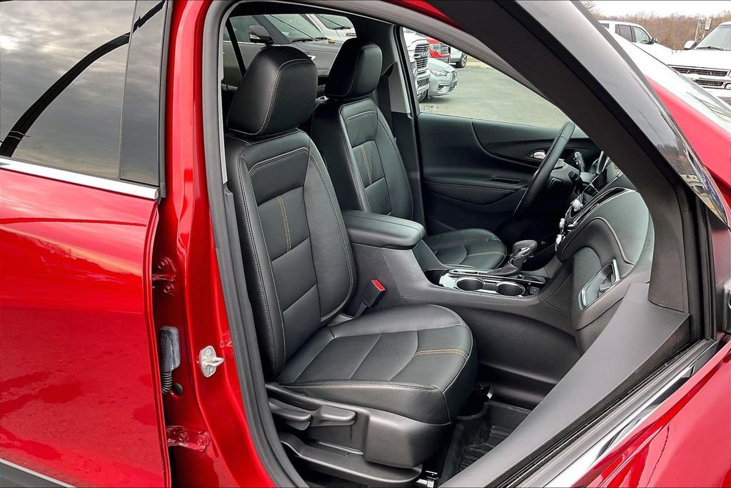 Used 2024 Chevrolet Equinox Premier w/ LPO, Floor Liner Package image 30