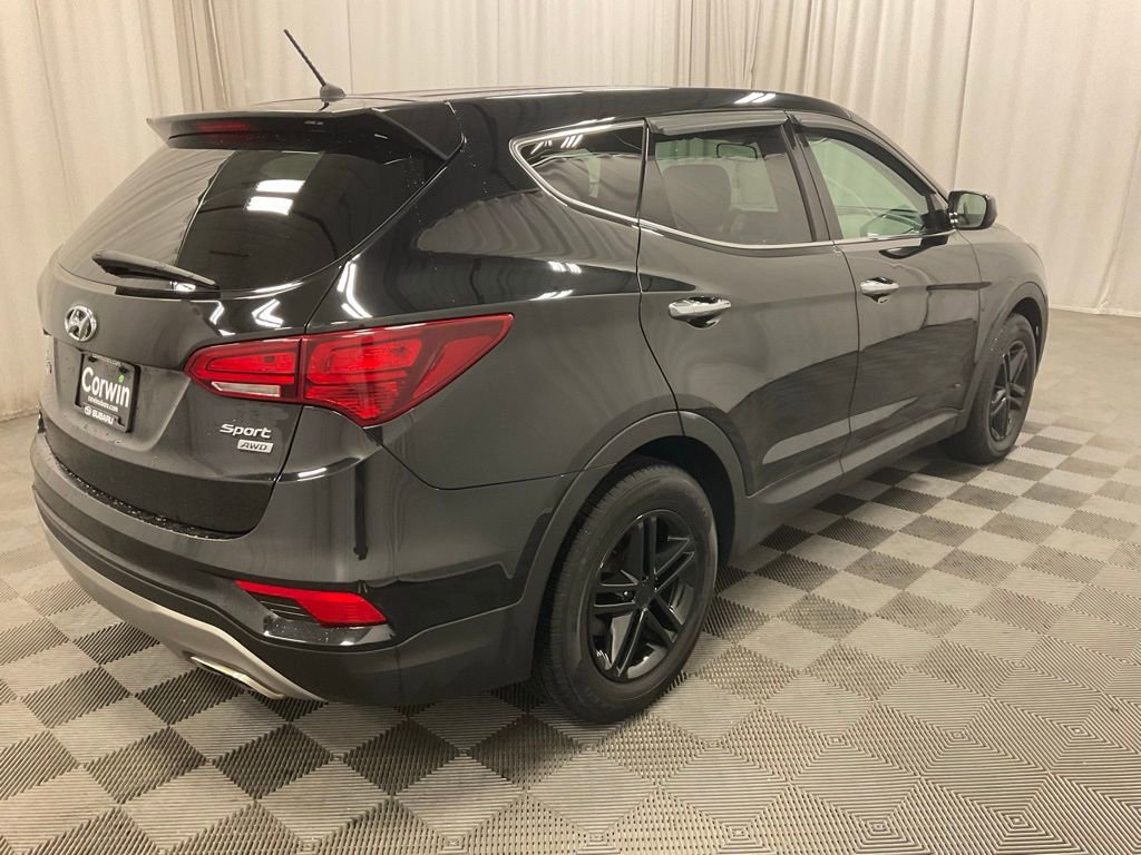 Used 2018 Hyundai Santa Fe Sport image 3