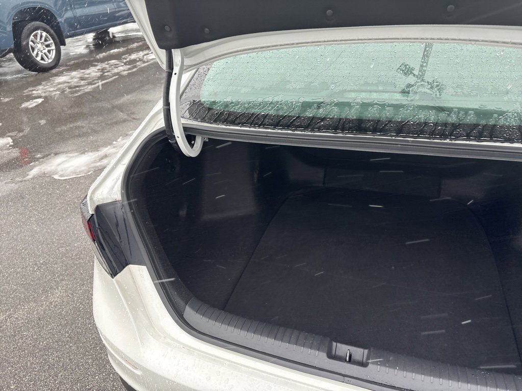 Used 2023 Honda Accord LX image 8