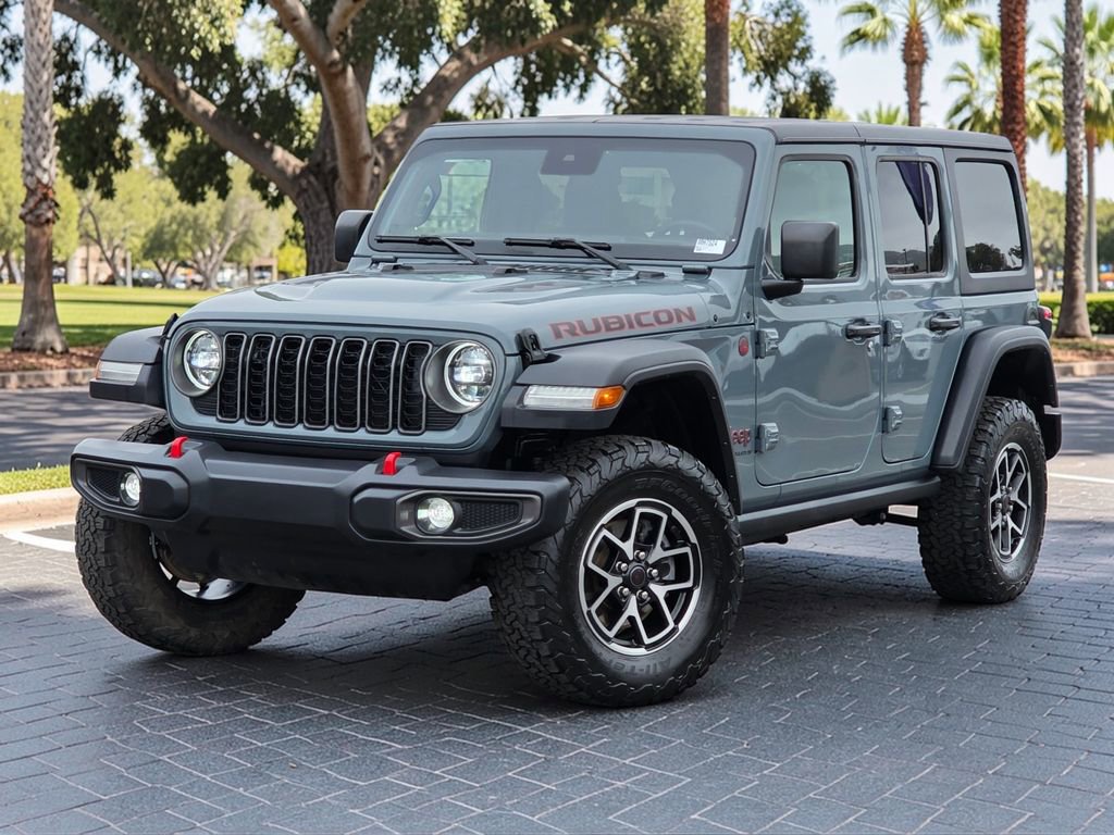 Used 2025 Jeep Wrangler Rubicon image 2
