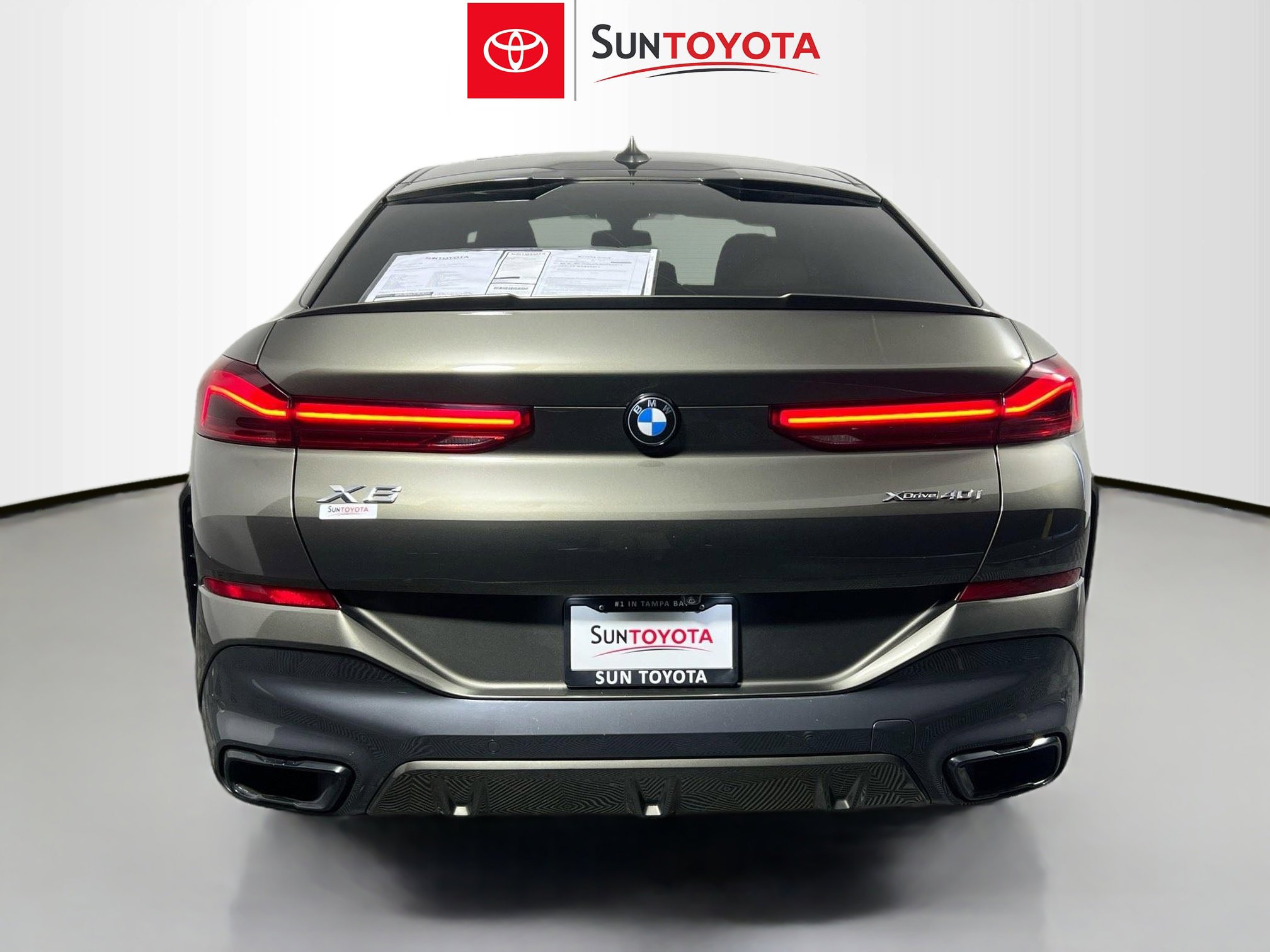 Used 2022 BMW X6 xDrive40i w/ M Sport Package AWD/4WD image 6